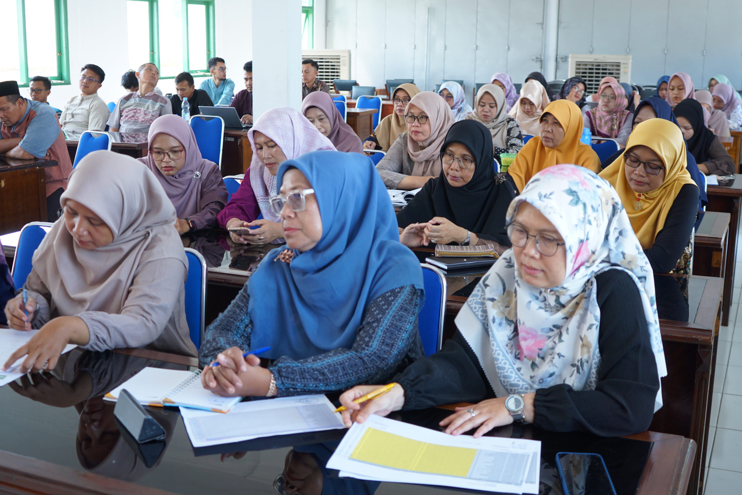 Read more about the article Rapat Pleno Kelulusan Siswa MAN 2 Kuningan Tahun Pelajaran 2023/2024