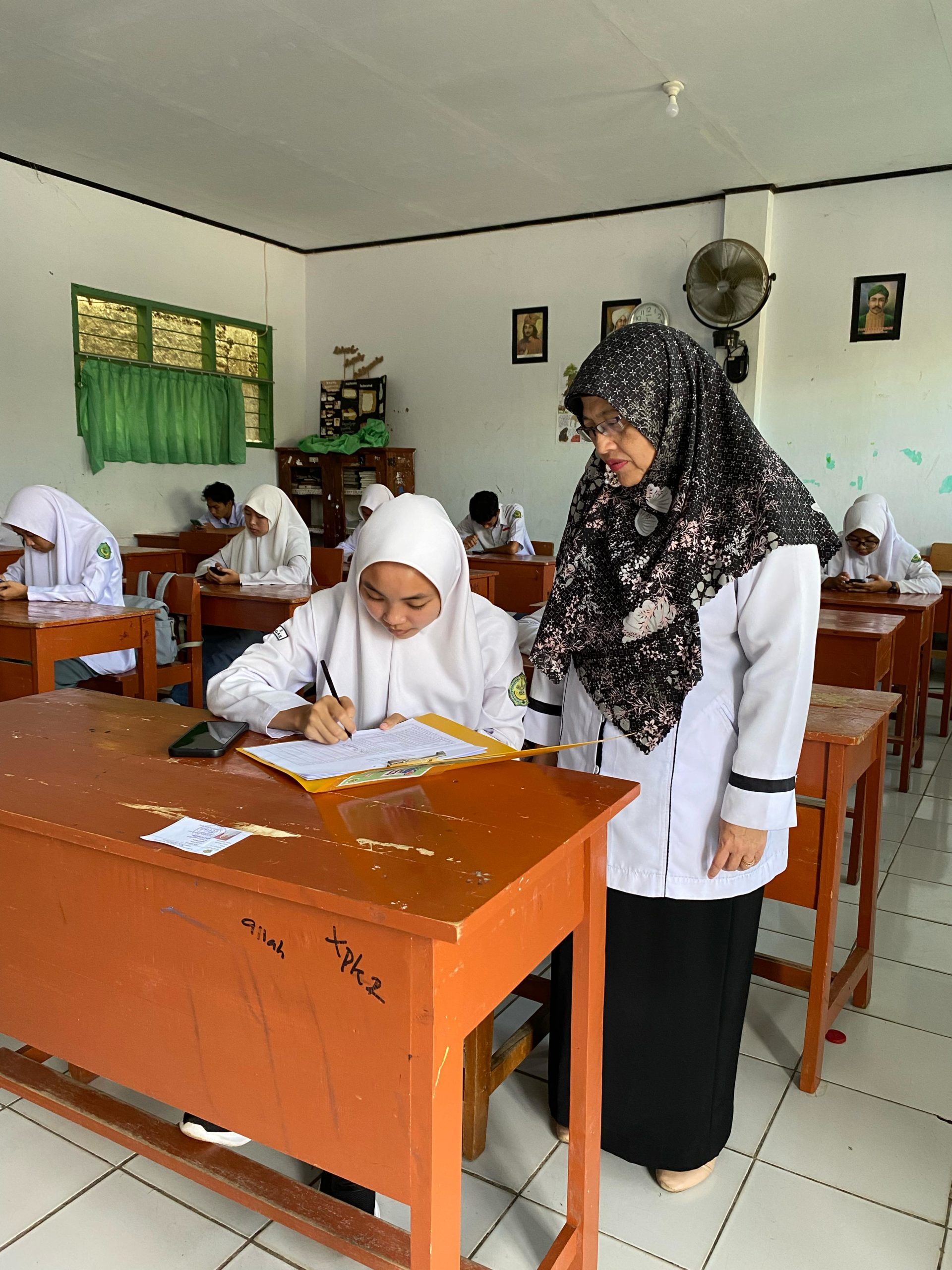 Read more about the article Asesmen Madrasah MAN 2 Kuningan Tahun Ajaran 2023-2024: Panggilan untuk Integritas dari Kepala Sekolah