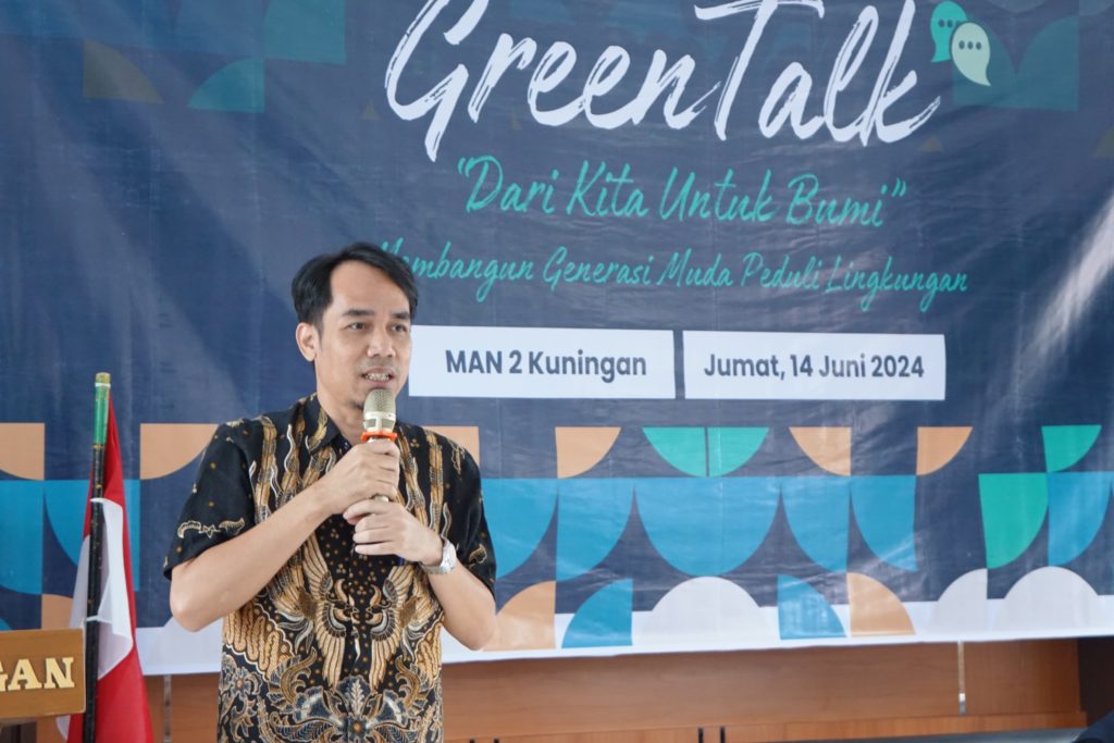 Environmental Fair 2024: “Green Talk dari Kita untuk Bumi” Hadirkan Pembicara Ternama di MAN 2 Kuningan